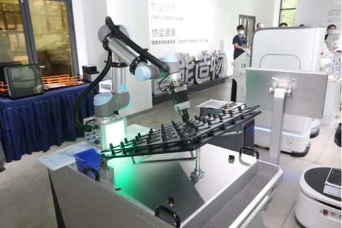 廣東省第十屆“省長(zhǎng)杯”工業(yè)設(shè)計(jì)大賽復(fù)賽智能裝備類(lèi)專(zhuān)項(xiàng)賽在廣州順利舉行